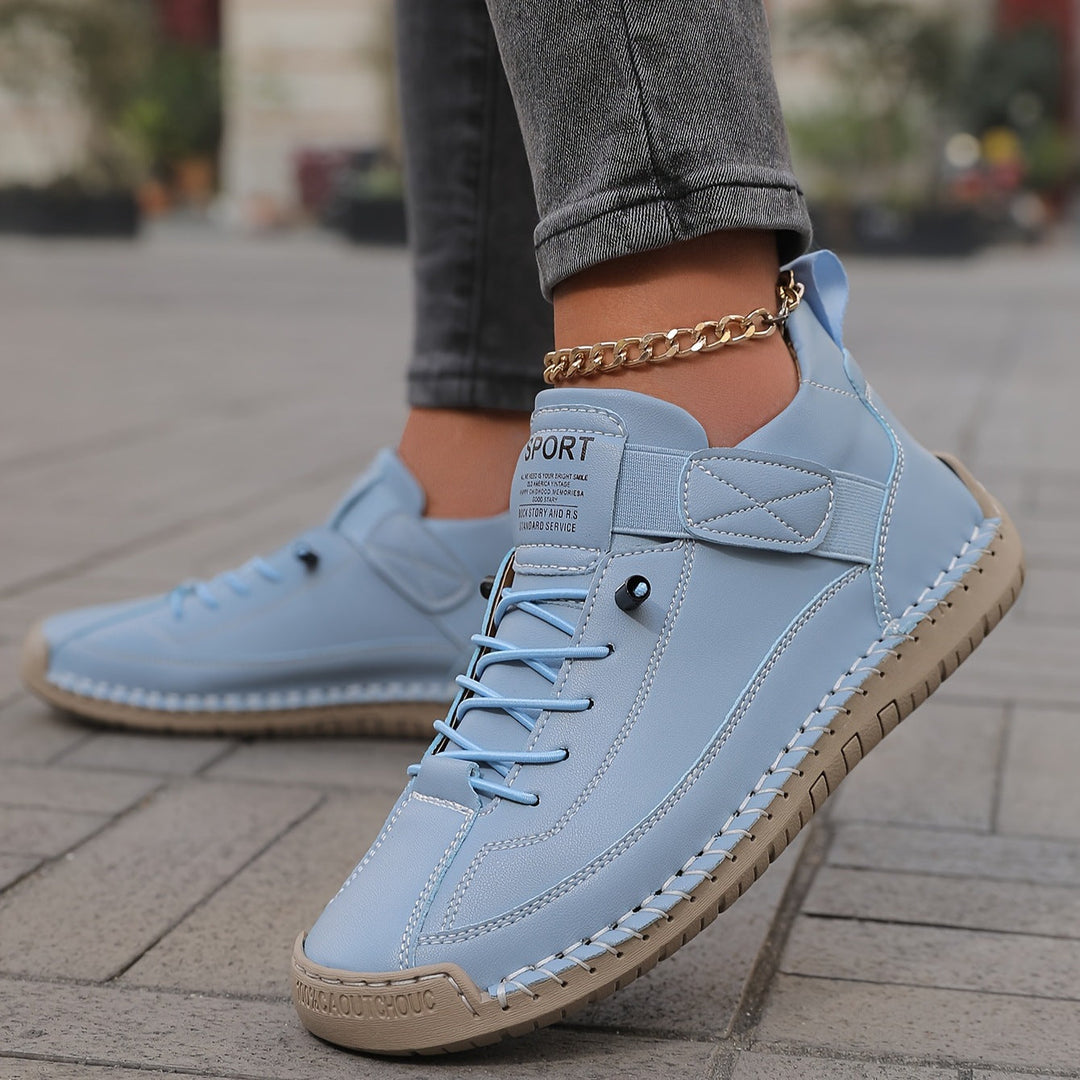 Elira I Trainers
