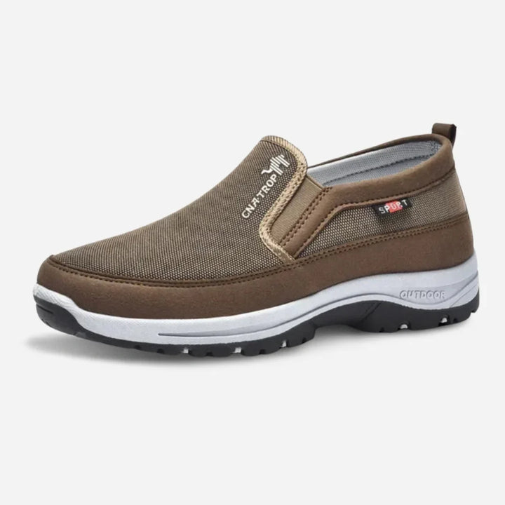 Sporty slip-on - Comfort & Style in One