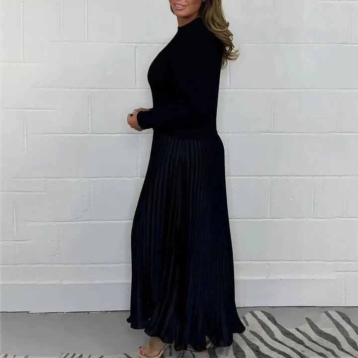 Charlotte |Pleated dress with knitted top
